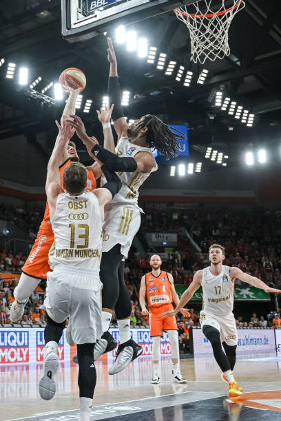 总共抢下 总共抢下