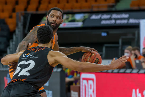 的成功举办 的成功举办